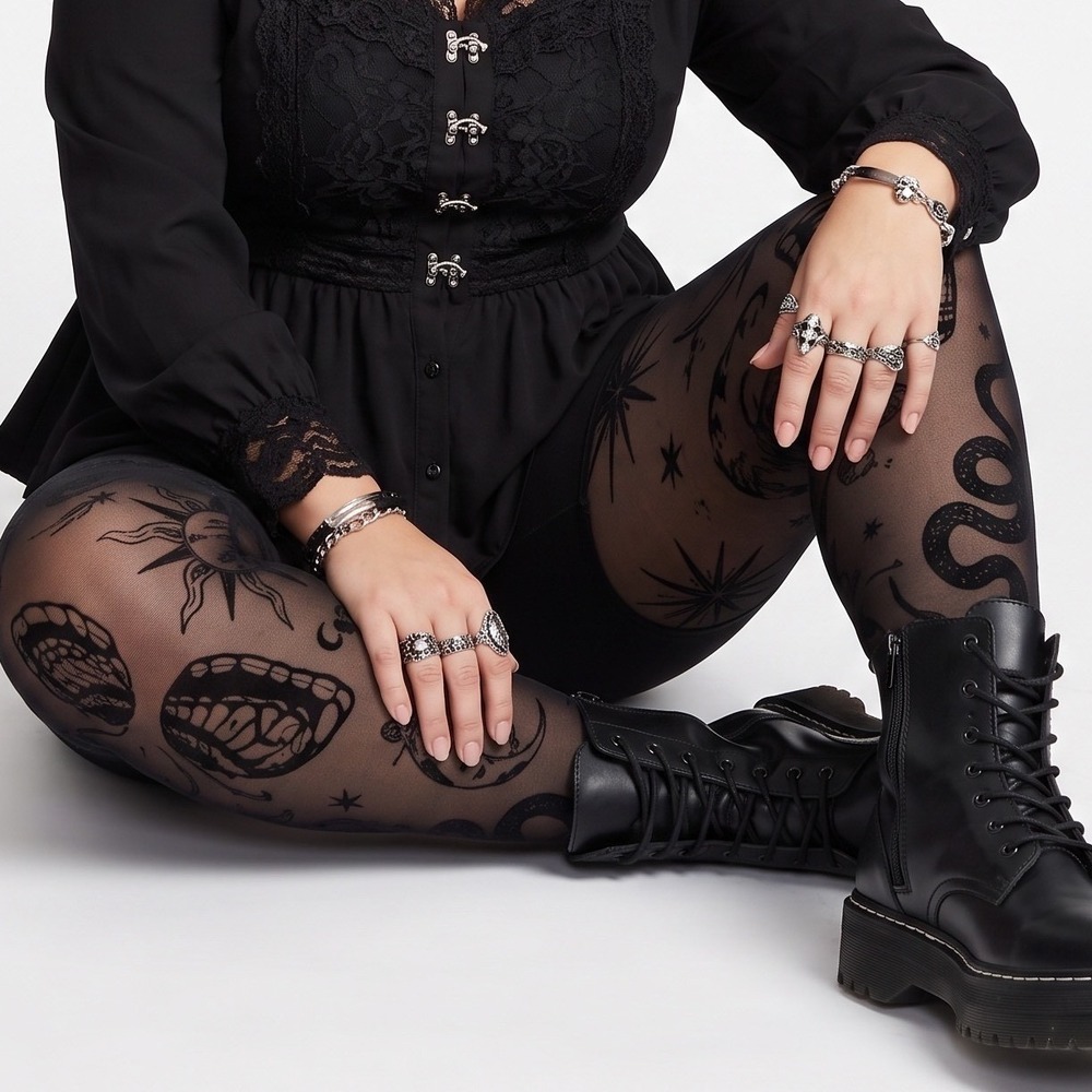 TORRID "Serpent Celestial" Black Flocked Leggings w/Attached Shorts NWT Size 1X - Picture 5 of 12